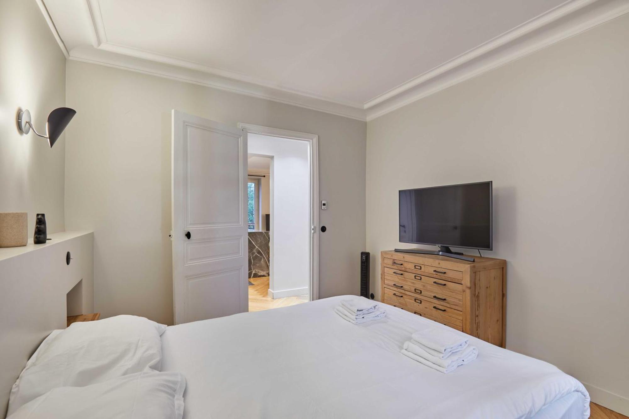 Magnificent Apartment - 3Br- 8P - Batignolles Paris Bagian luar foto