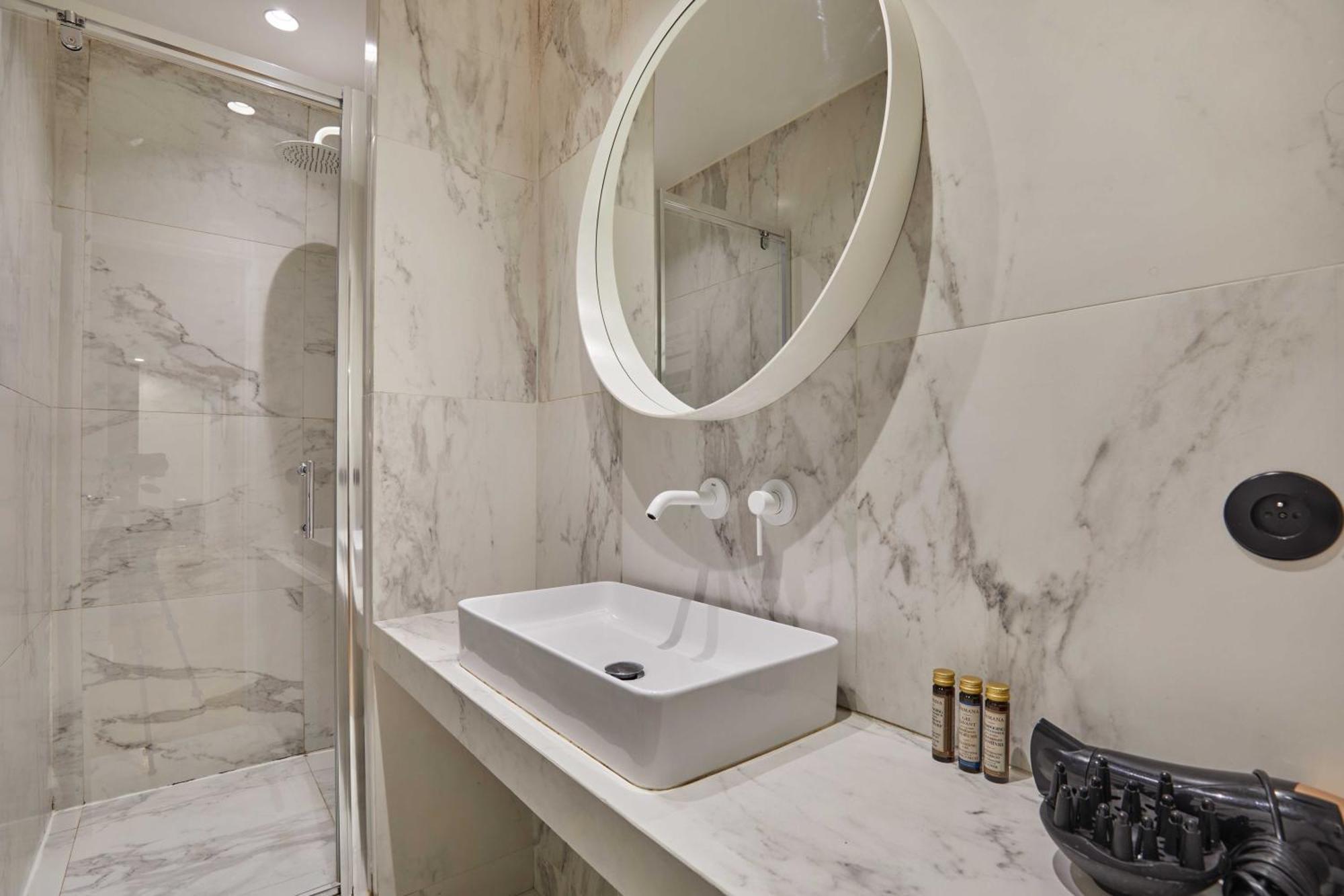 Magnificent Apartment - 3Br- 8P - Batignolles Paris Bagian luar foto